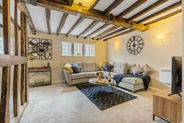ツーリストアパートメント Characteristic 4 Bed Apartment In The Heart Of Windsor