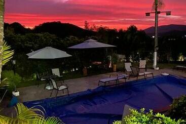 Appartements touristiques Casa De Campo, Com Quadra De Beach Tennis, Volei E Fut Volei Próxima A Sp!!