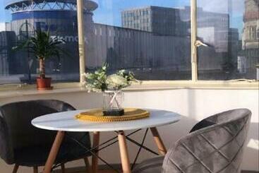 ツーリストアパートメント Doncaster City Centre Deluxe Whole Apartment Sleeps 4 D2