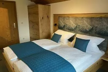 ツーリストアパートメント Ferienwohnung Bergglück