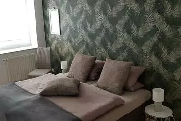 ツーリストアパートメント Ferienwohnung Happy