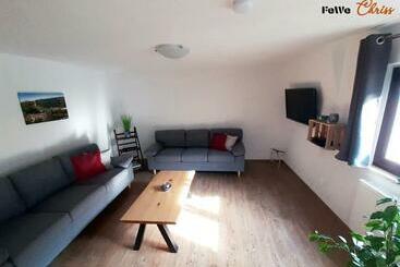 Turistihuoneistot Fewo Thielke Fewo 1 Reichsburg