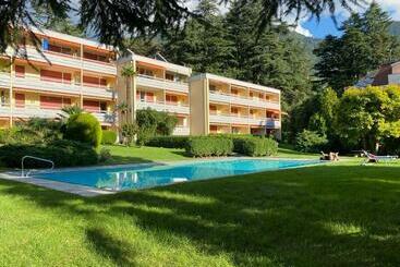 דירות לתיירים Garden Pool Apartment