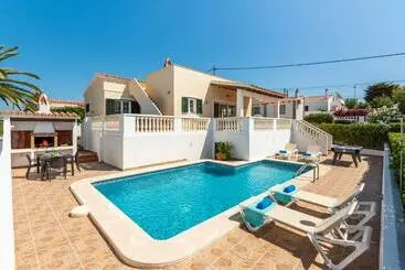 ツーリストアパートメント Villa Mirador By Villa Plus