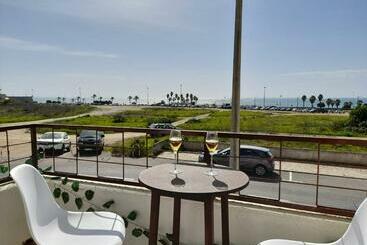 游客公寓 Carcavelos Surf Beach House