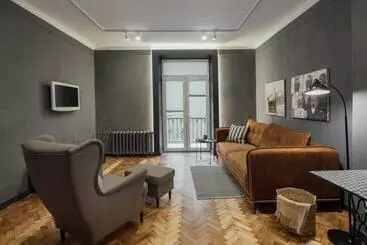 آپارتمان‌های توریست‌ها Apartment On Hnatiuka With Parking