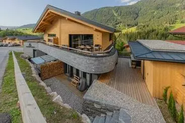 ツーリストアパートメント Stadel Chalet