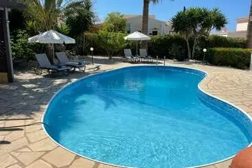 Apartamenty turystyczne Villa Ambios