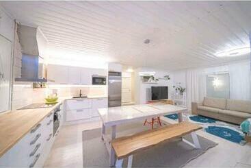 관광객 아파트 Villa Arcticfox Rovaniemi