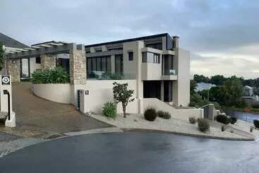 ツーリストアパートメント House Vos