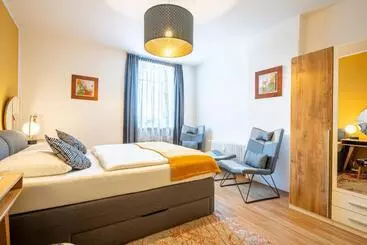 ツーリストアパートメント Apartment Deluxe Innsbruck   Mutters