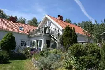 Turistihuoneistot Apartment In The Countryside In Tossene Hunnebostrand