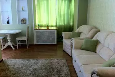 Apartamentos turísticos красивая дизайнерская квартира возле метро бот. сад