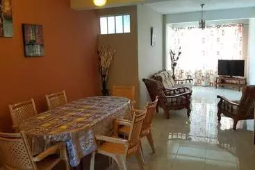 ツーリストアパートメント Mont Choisy Residence
