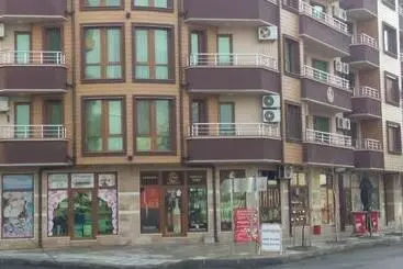 آپارتمان‌های توریست‌ها Paradise Day