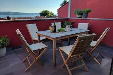 ツーリストアパートメント Jan S Place At Seaside