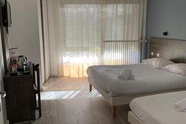 Hotel Au Relais Des Lilas