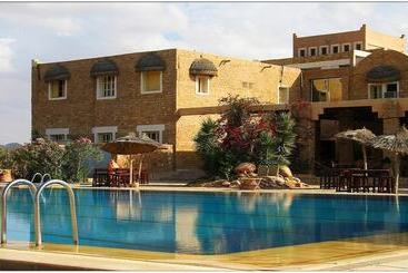 Otel Dakyanus Tataouine