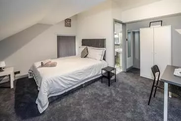 Hotel Huddersfield Central Lodge