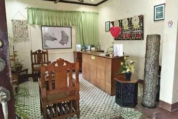 La Casa Roa Hostel