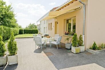 Le Relais De Vacherauville