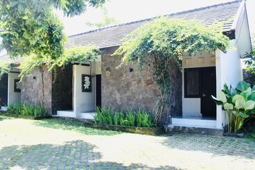 膳宿费 Kenda Residence Lombok
