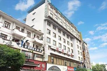Отель City Comfort Inn Liuzhou Rongshui Fengsha