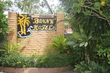 Bonny Hotel 4 Floors No Elevator