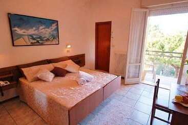 Отель Paglierani   New Management 2024