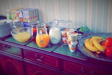 فندق The Bay Guest House