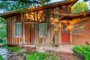 Hotel Creekside Cowa Bungalow!