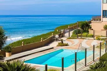 Hotelli Del Mar Beach Club Retreat