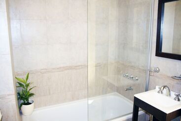 آپارتمان‌های توریست‌ها Arenales Suites