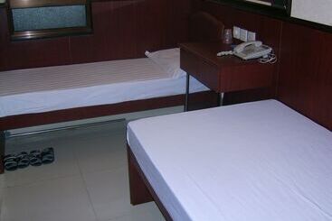 مسافرخانه Hong Kong Coliving Space