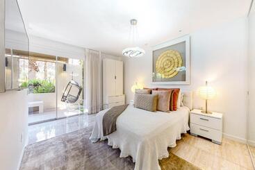 فندق Mountain Cove Country