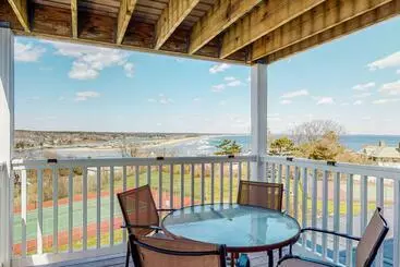 Hotel Ogunquit Beach Lookout