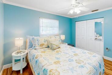 فندق Beach & Gulf Escape