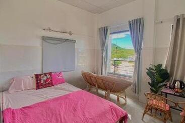 هتل Homestay Tuyết Trinh