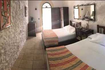 هتل Hôtel Du Roi Christophe