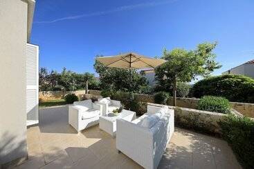 Sunnyside Apartments Petrčane