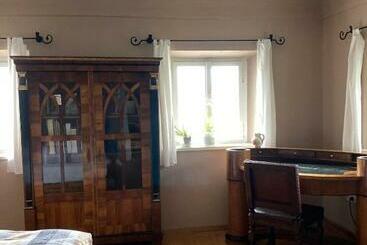 (c) Zimmer In Einem Bauernhaus