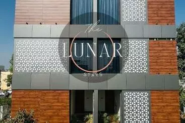 Hotel Lunar Stays