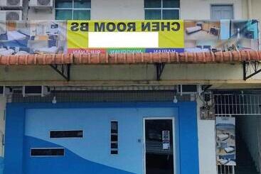 Otel Oyo Home 90667 Chen Room Bs