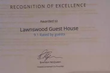 민박 Lawnswood Guest House