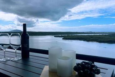 בית מלון כפרי Banyandah Towers