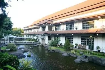 فندق Merdeka Kediri