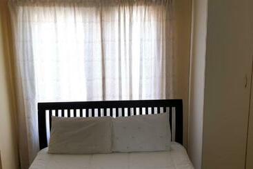 ペンション Borokoroko Guest House