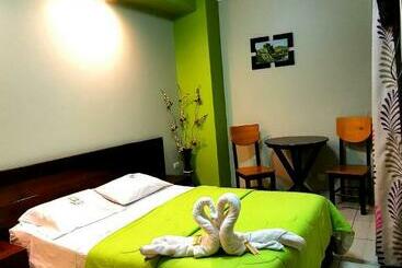 膳宿费 Hostal Vista Del Valle