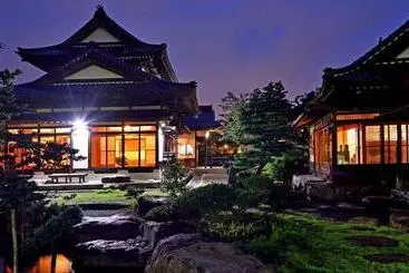 Hotel 会津東山温泉　鶴我東山総本山