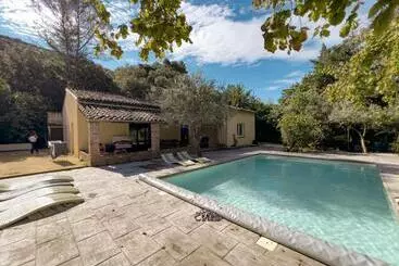 ペンション Demeure Du Dragon 5 Chambres Piscine  10 Lits   Personnes